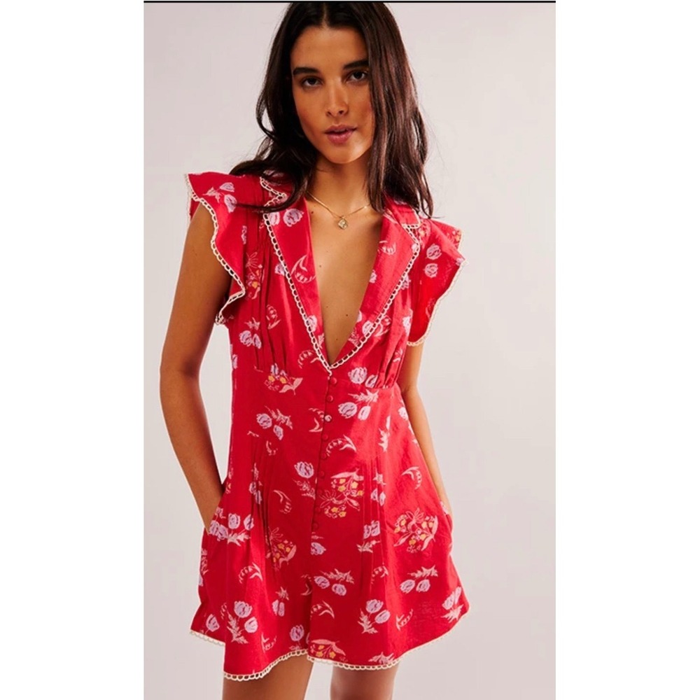 Free People Good Things Floral Romper ruffle flutter sleeves crochet trim Sz 14